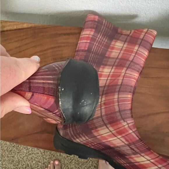 Women’s Glossy Pink Rubber Knee High Casual Flat Slip On Rain Boot Size 11 - Picture 8 of 16